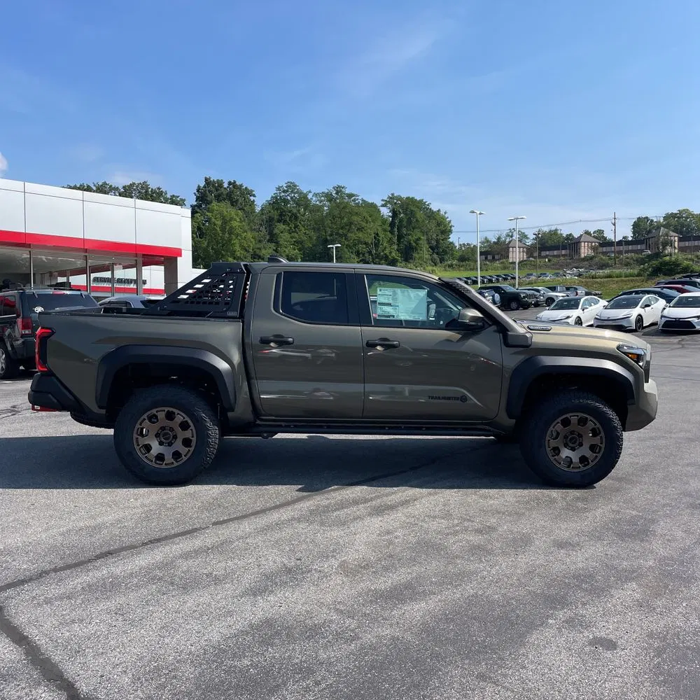 2025 Toyota Tacoma Trailhunter HV
