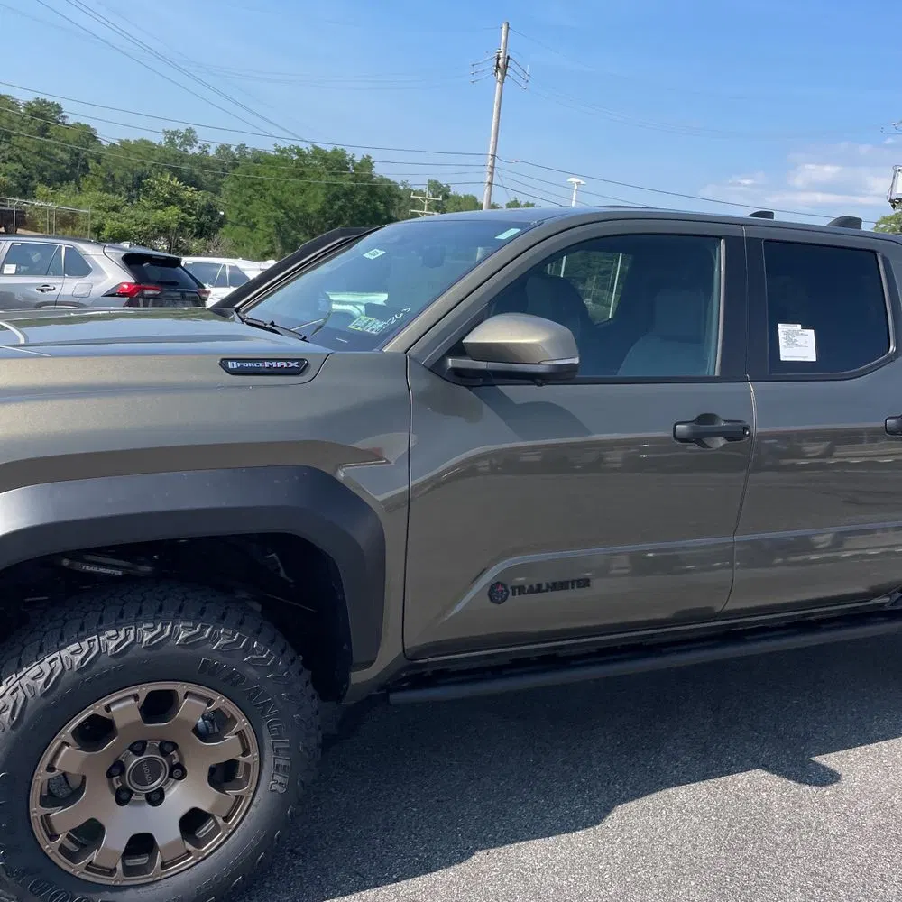 2025 Toyota Tacoma Trailhunter HV