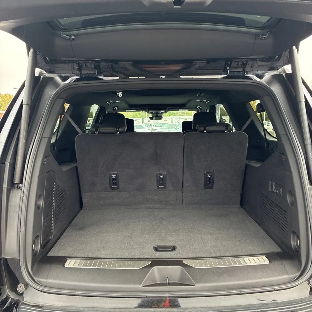 2024 Chevrolet Suburban High Country