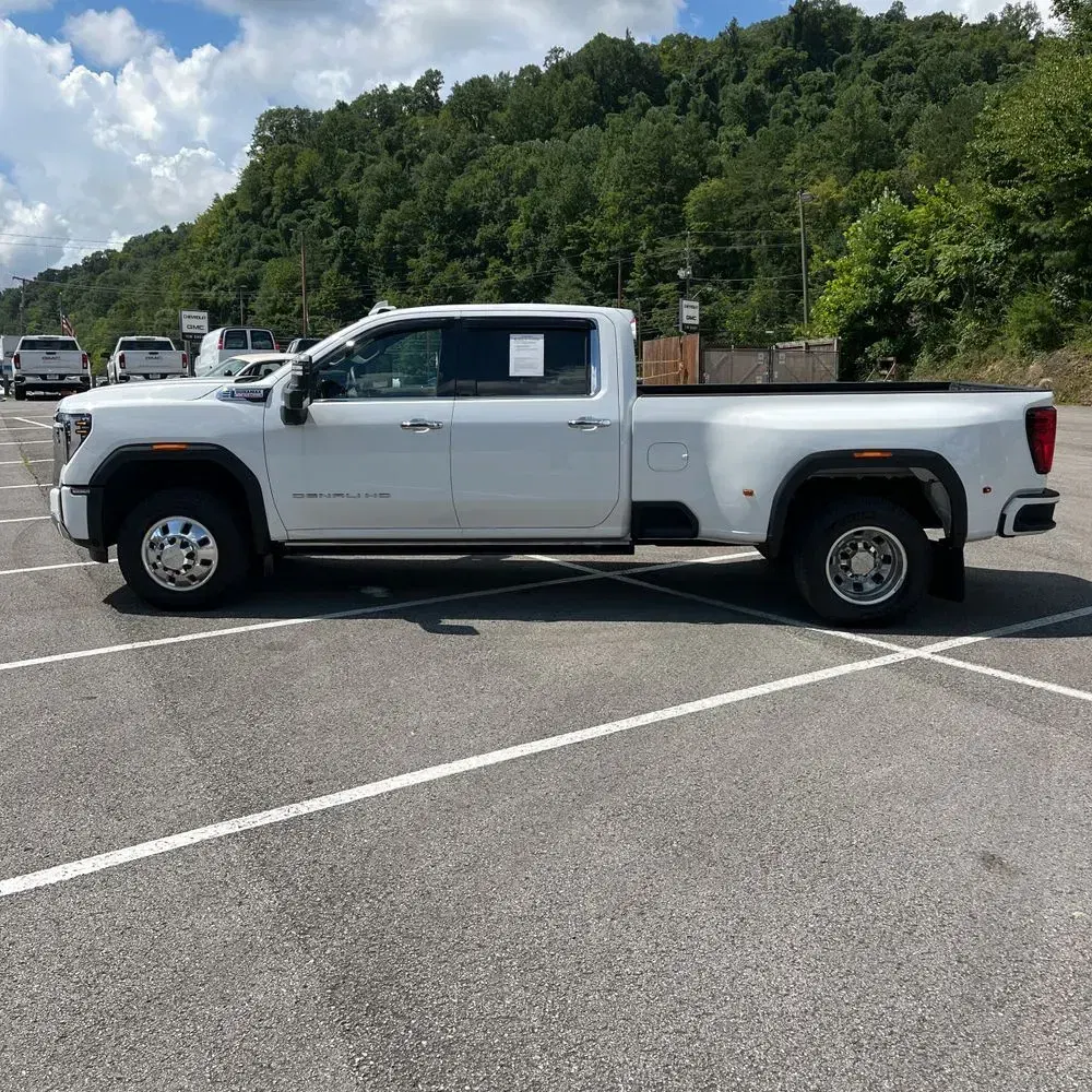 2024 GMC Sierra 3500 Denali