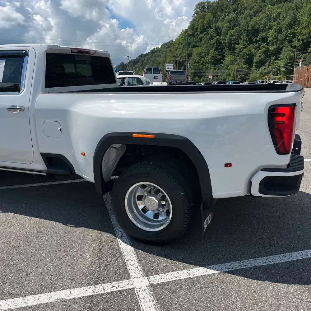 2024 GMC Sierra 3500 Denali