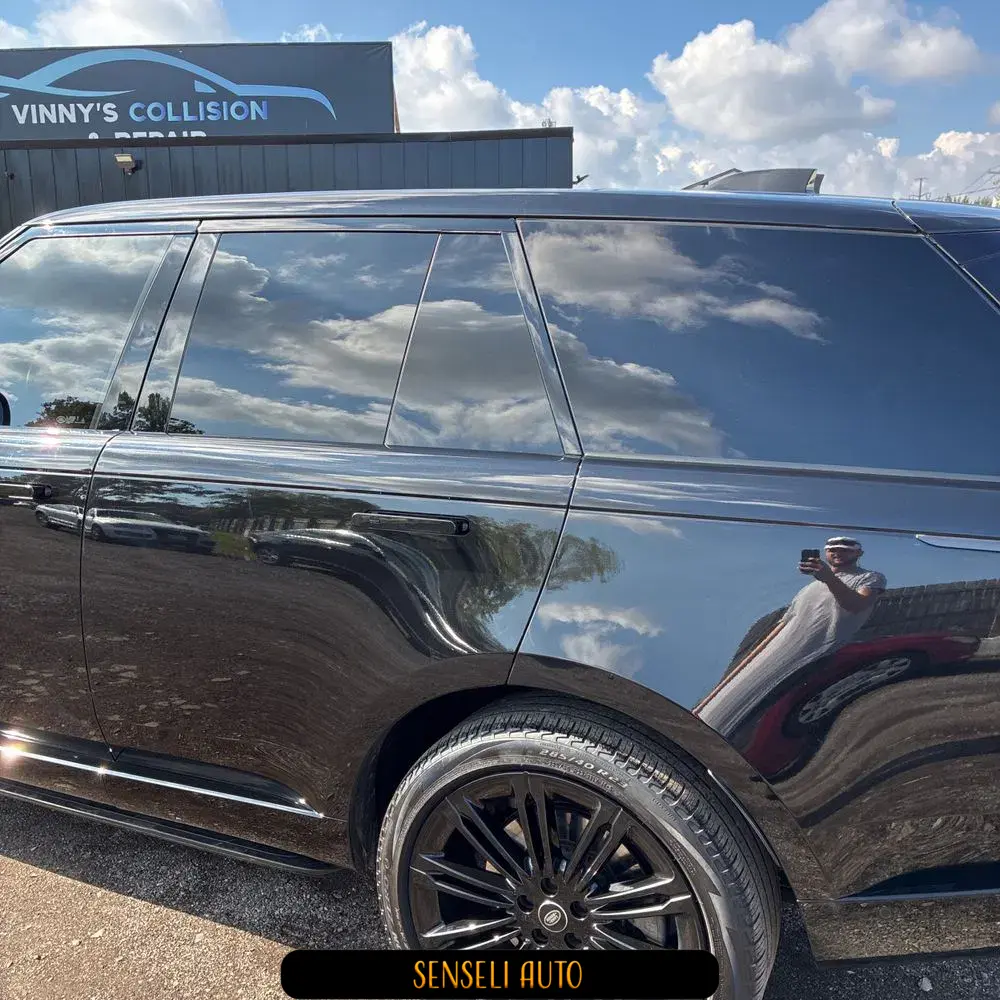 2023 Land Rover Range Rover SE