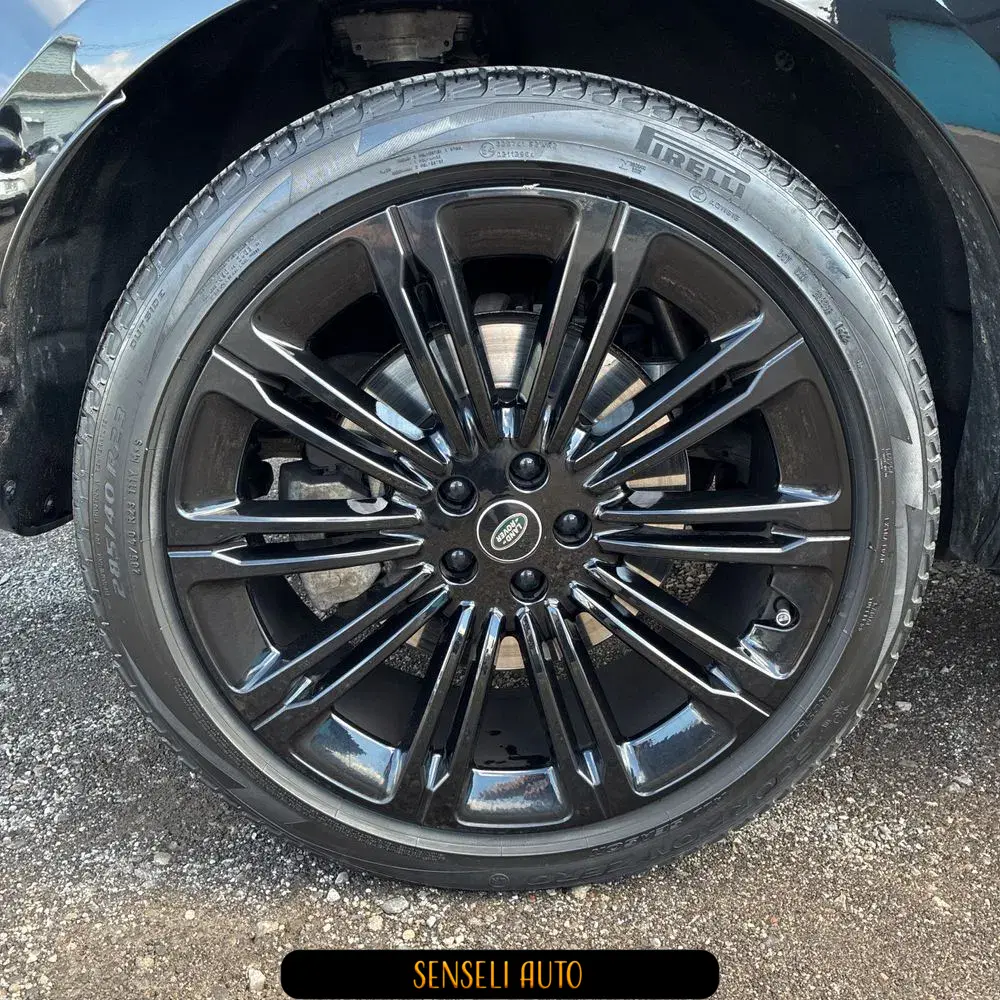 2023 Land Rover Range Rover SE