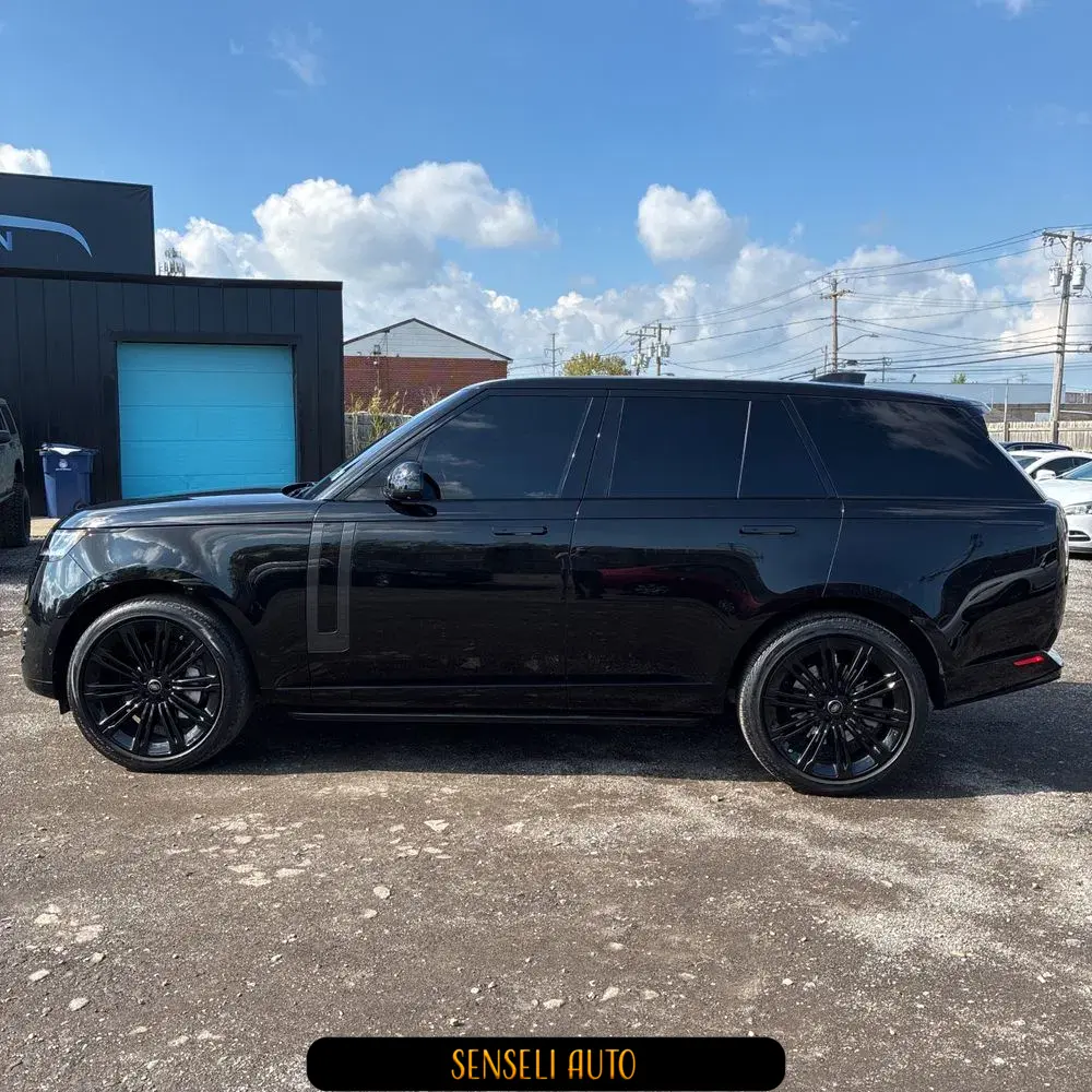 2023 Land Rover Range Rover SE