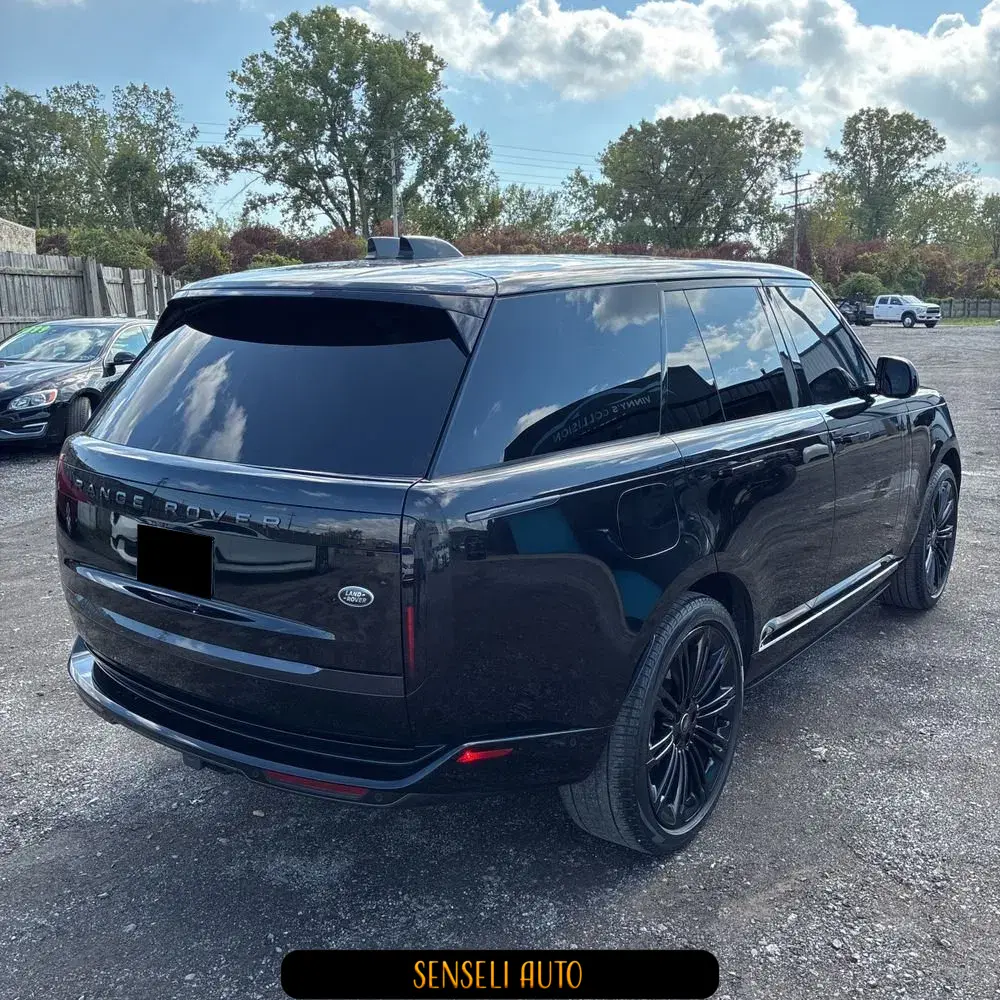 2023 Land Rover Range Rover SE