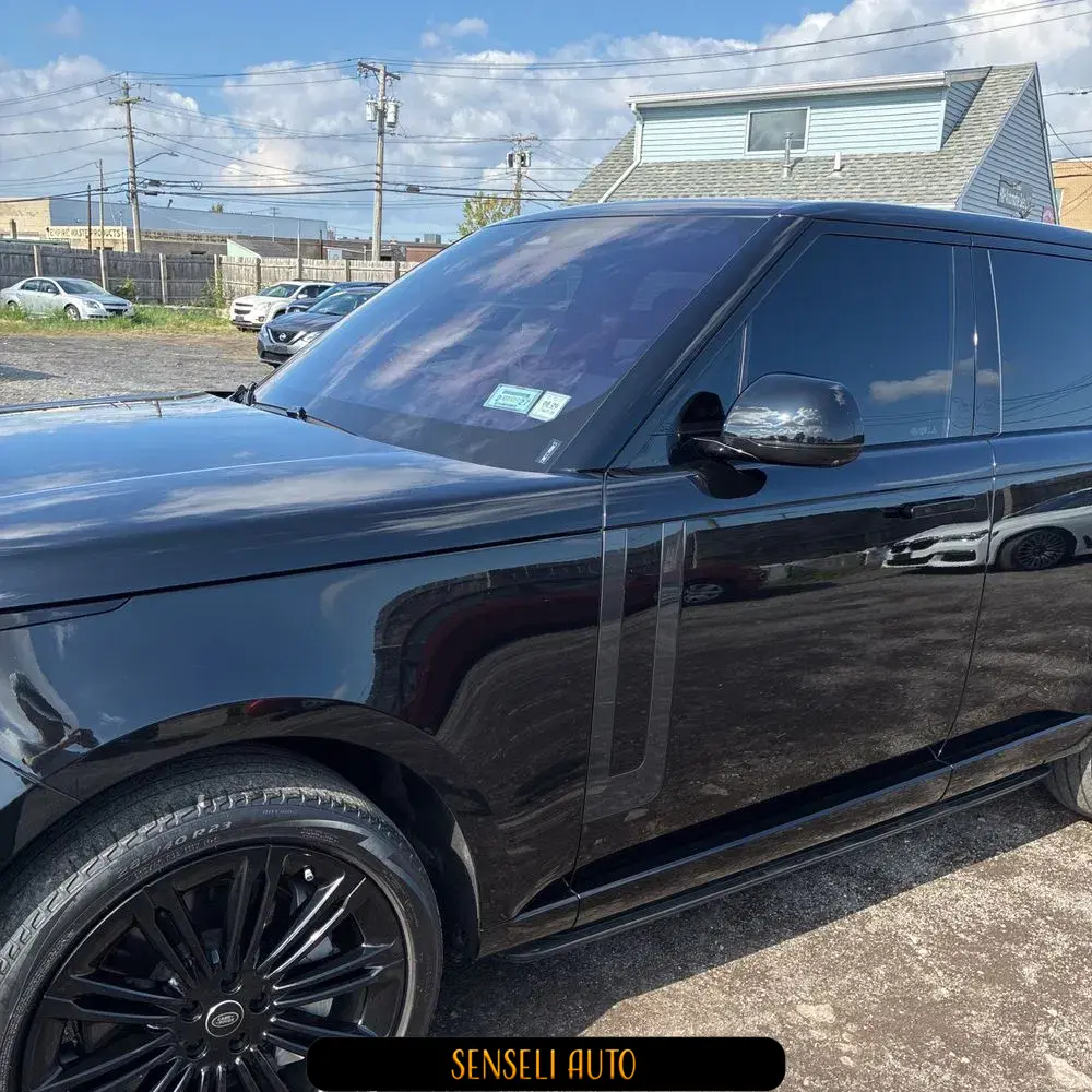 2023 Land Rover Range Rover SE