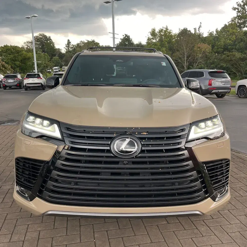 2025 Lexus LX 700h Overtrail