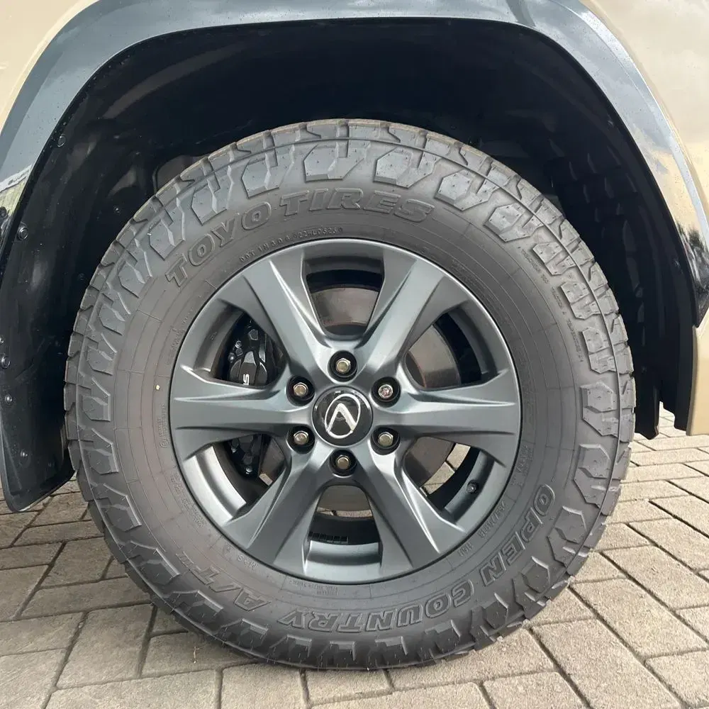2025 Lexus LX 700h Overtrail