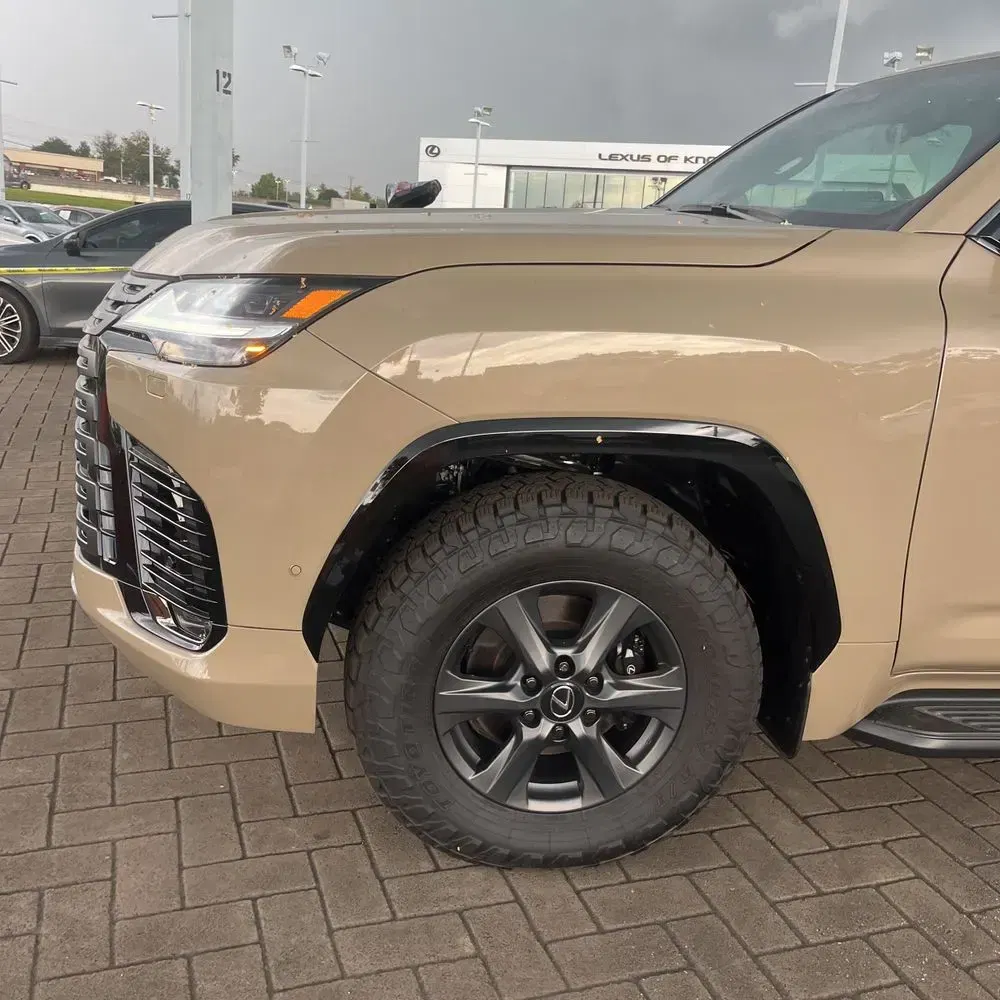 2025 Lexus LX 700h Overtrail