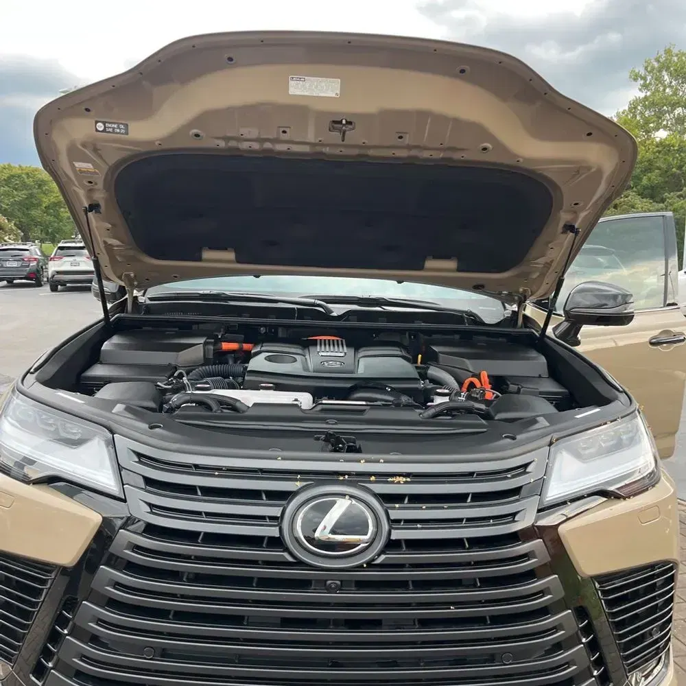 2025 Lexus LX 700h Overtrail