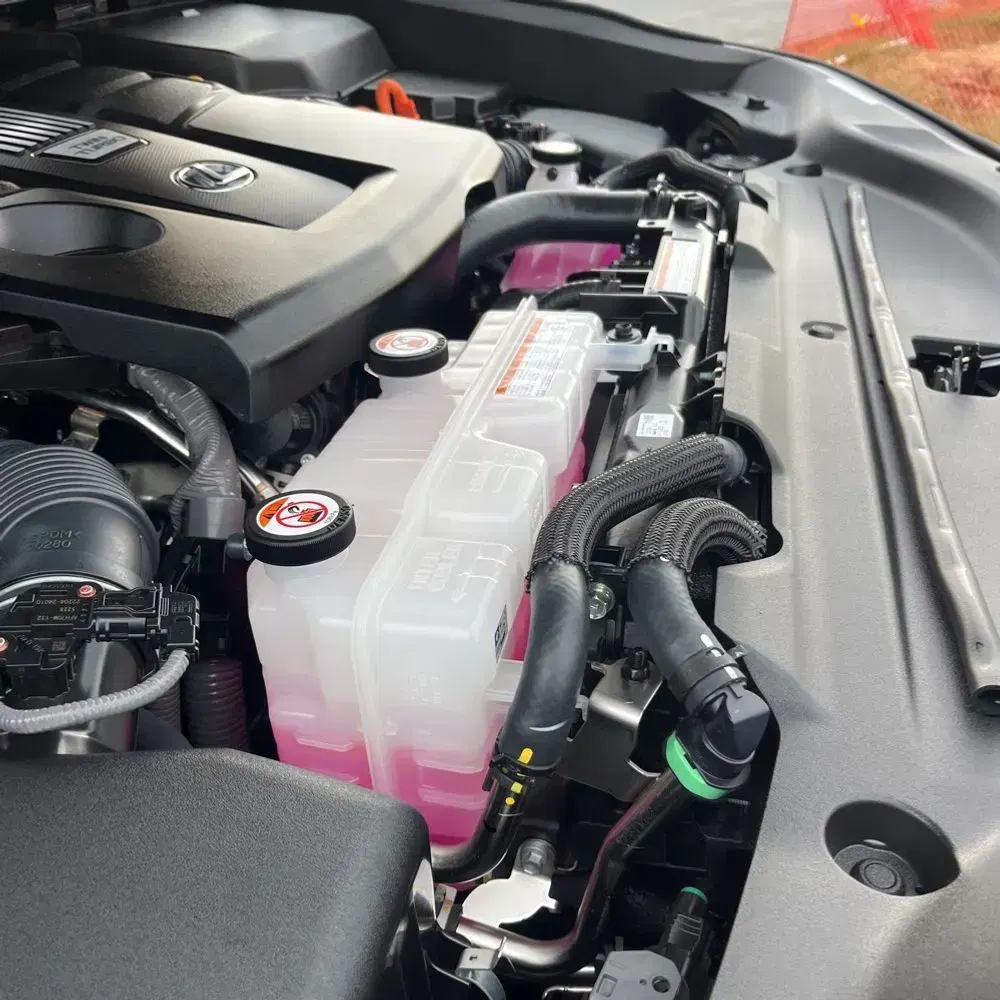 2025 Lexus LX 700h Overtrail