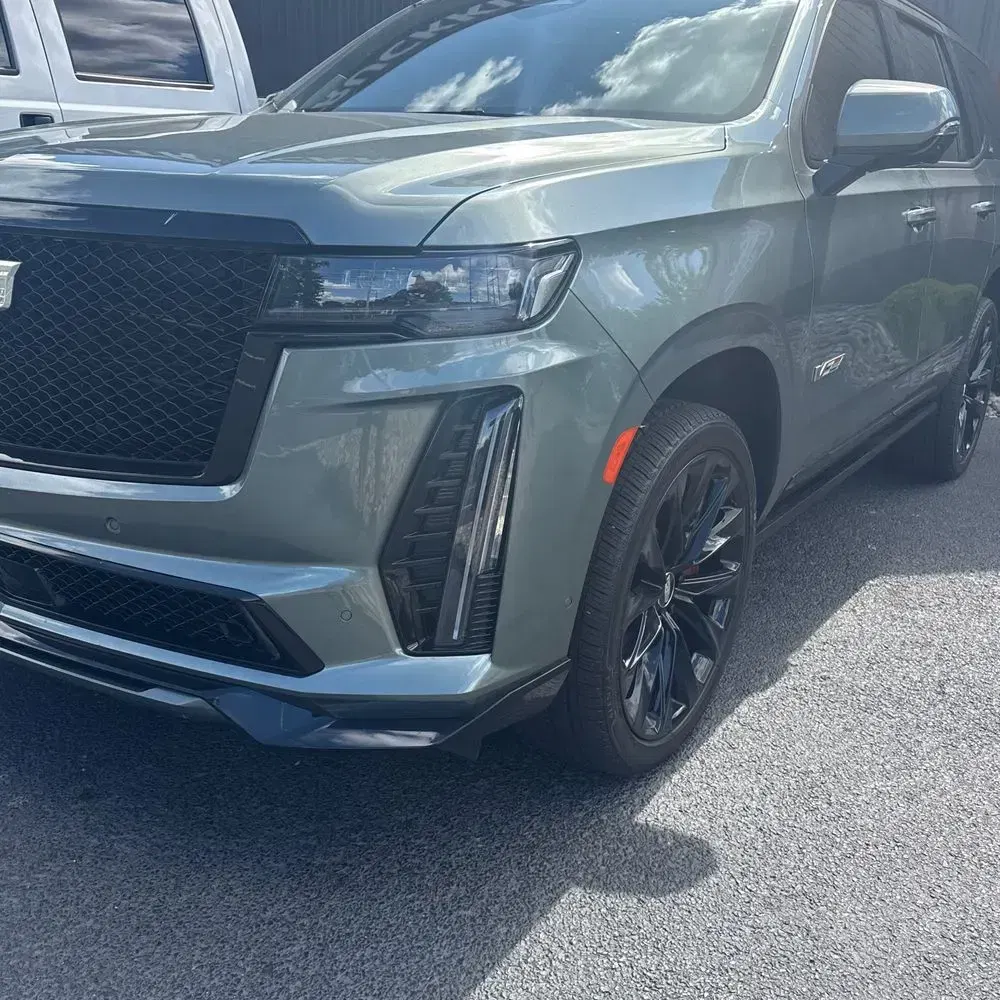 2023 Cadillac Escalade-V Base
