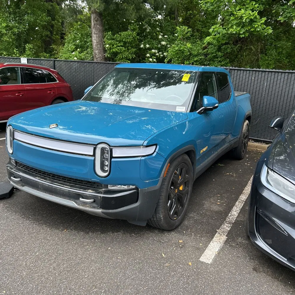 2023 Rivian R1T Adventure Quad-Motor