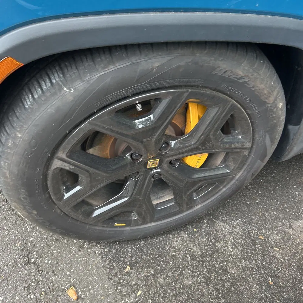 2023 Rivian R1T Adventure Quad-Motor