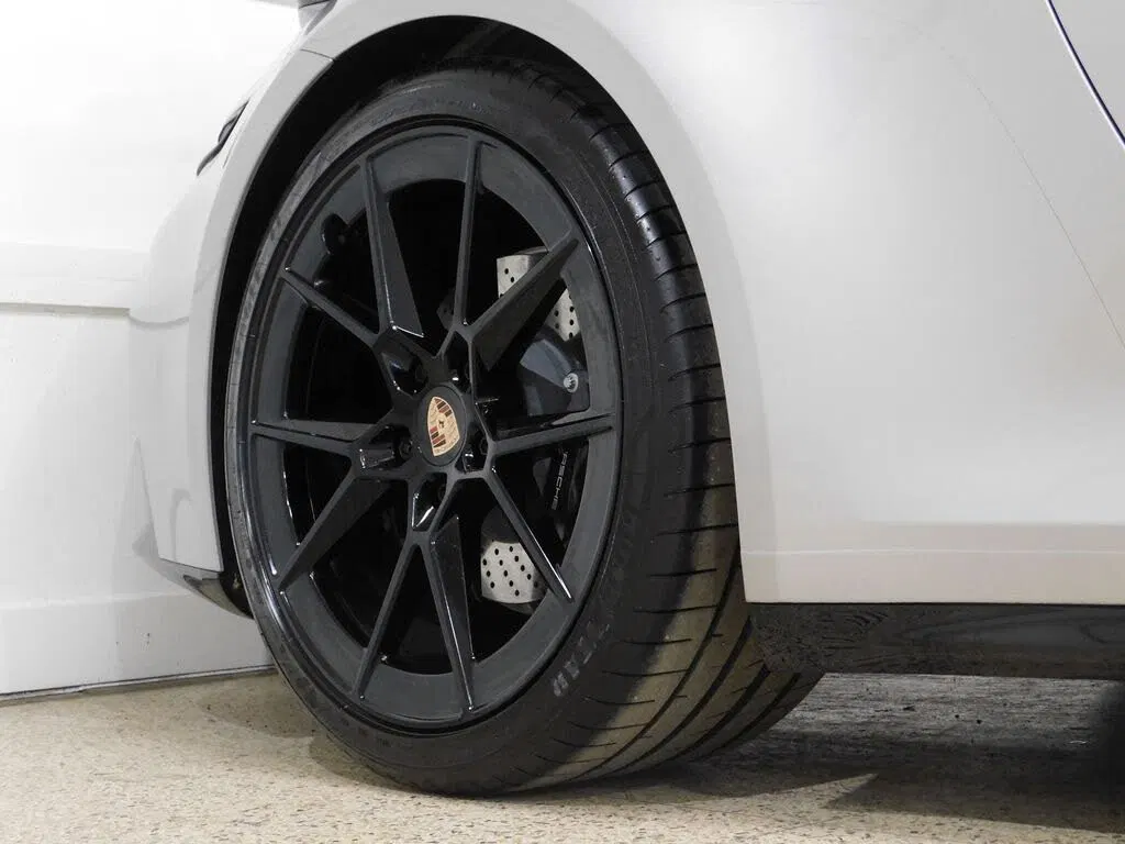 2025 Porsche 911 Carrera T Coupe RWD