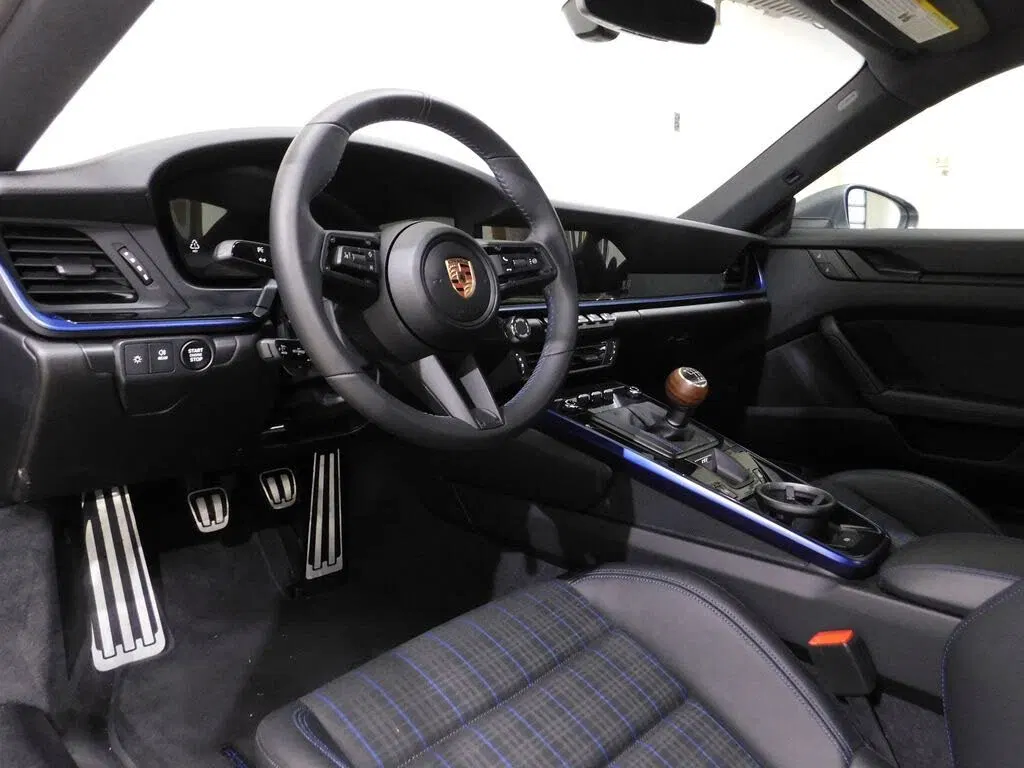 2025 Porsche 911 Carrera T Coupe RWD