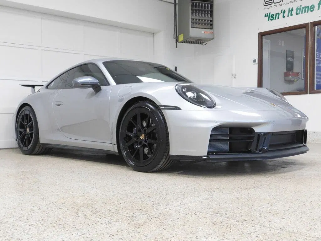 2025 Porsche 911 Carrera T Coupe RWD