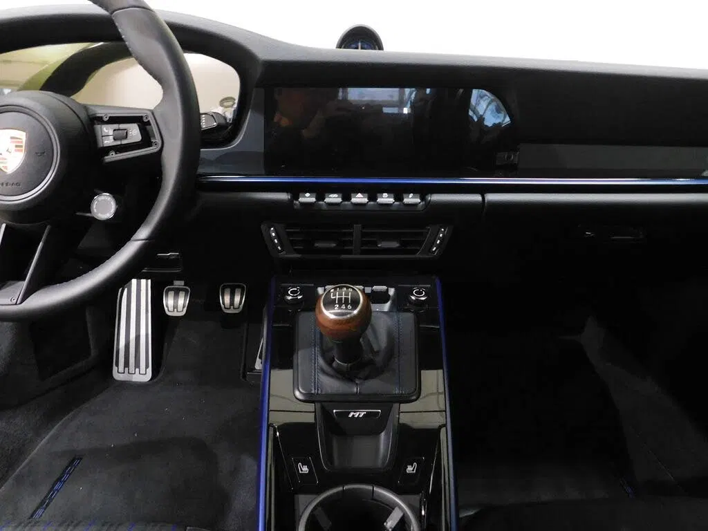 2025 Porsche 911 Carrera T Coupe RWD
