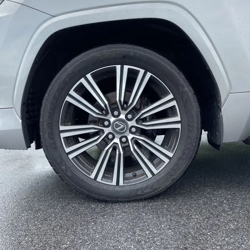 2024 Lexus LX 600 Luxury