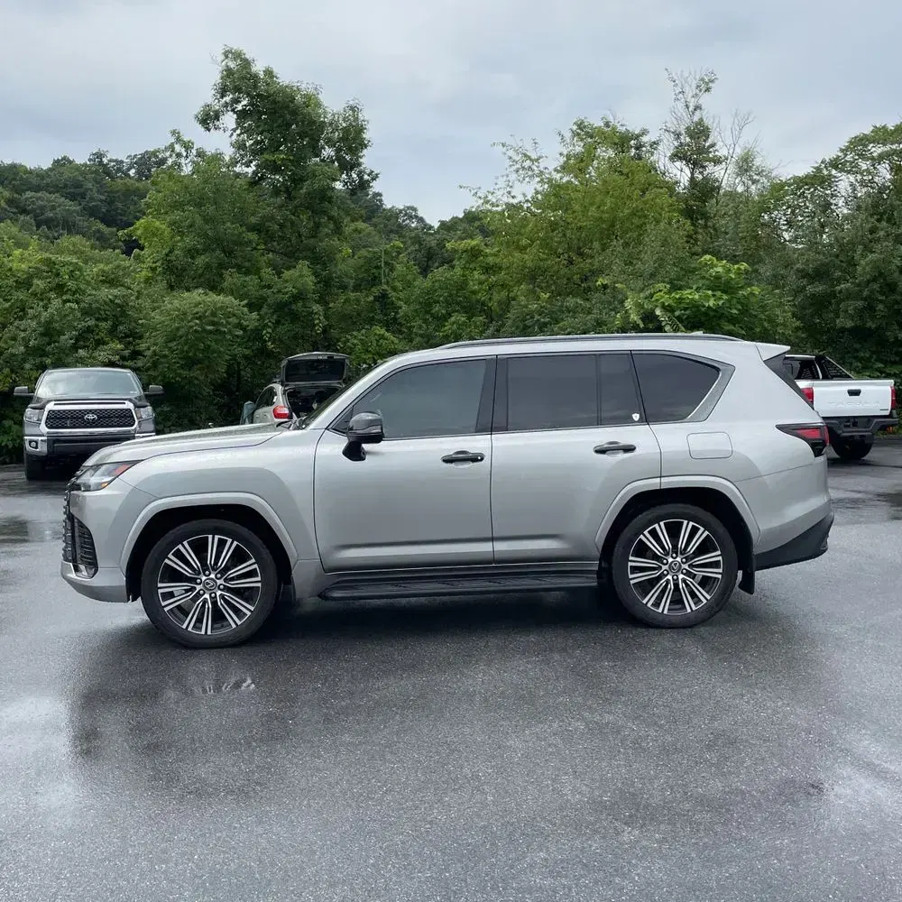 2024 Lexus LX 600 Luxury