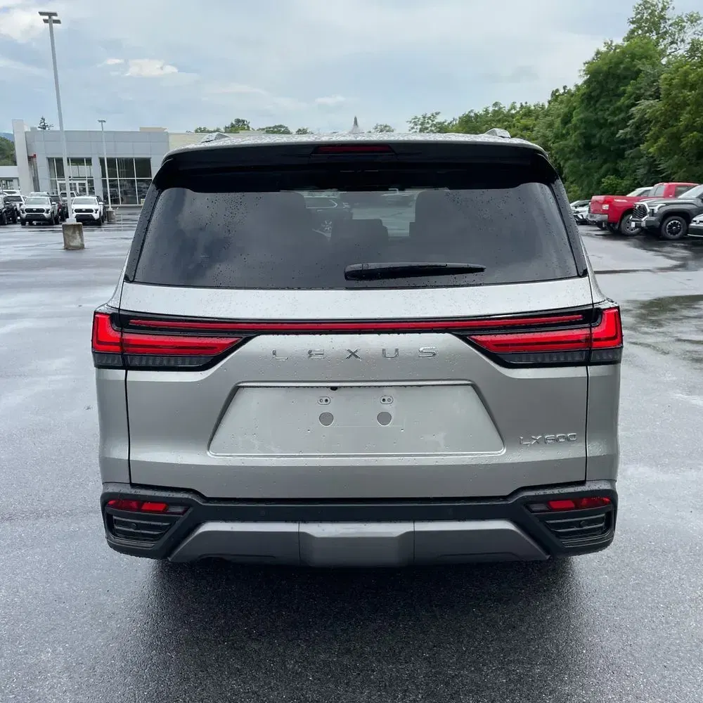 2024 Lexus LX 600 Luxury