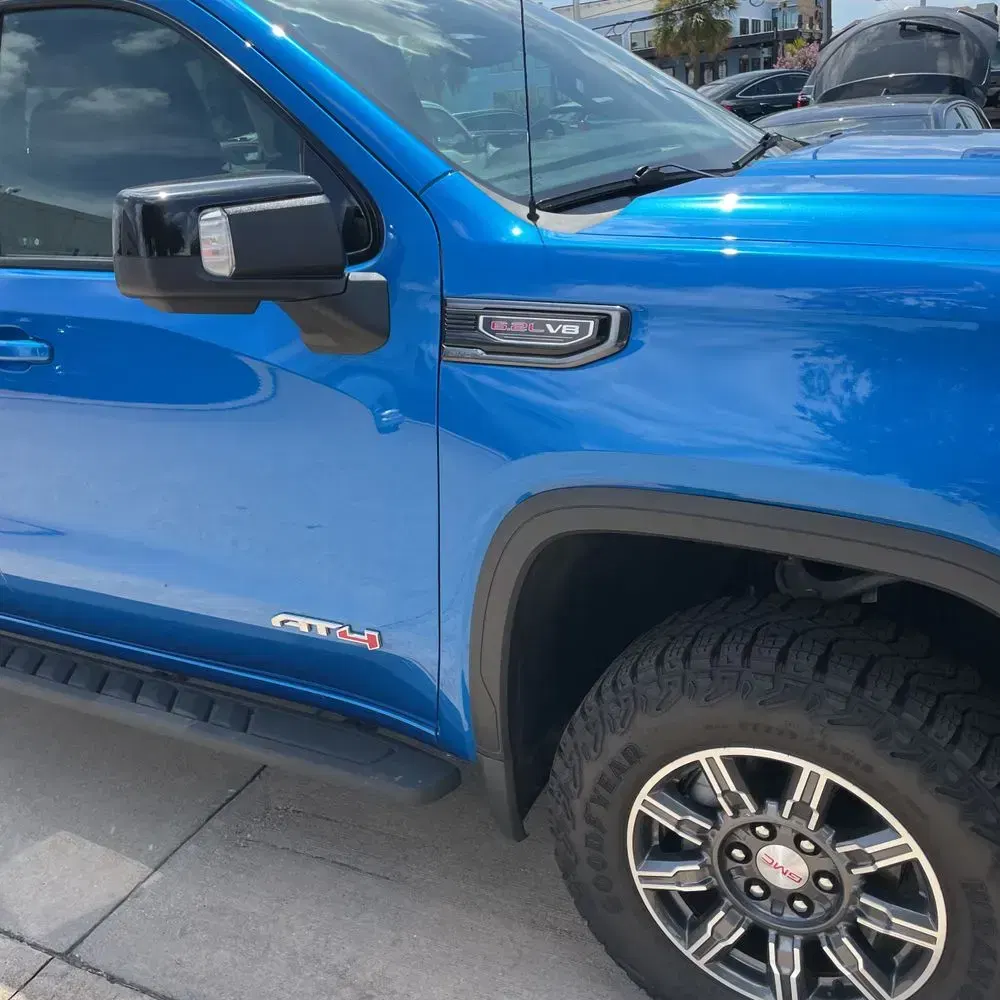 2024 GMC Sierra 1500 AT4