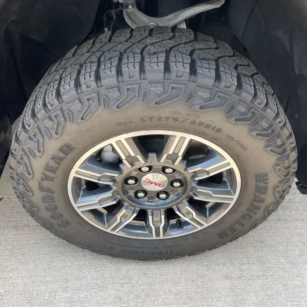 2024 GMC Sierra 1500 AT4