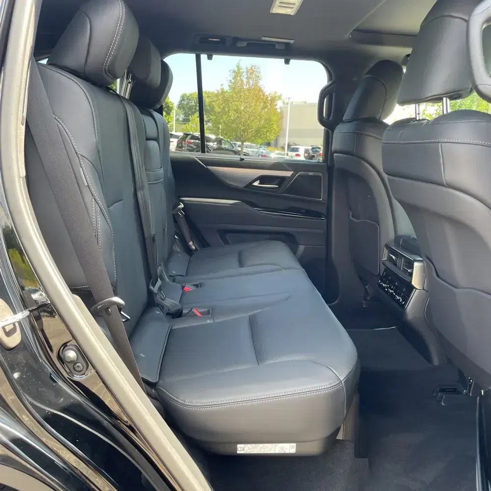 2024 Lexus LX 600 F SPORT Handling