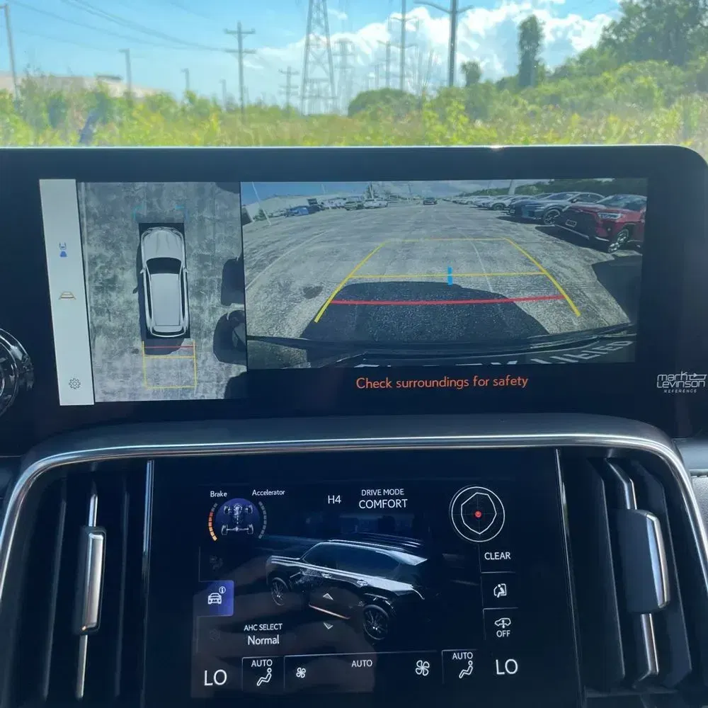 2024 Lexus LX 600 F SPORT Handling