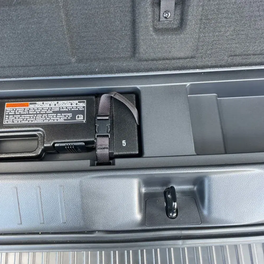 2024 Lexus LX 600 F SPORT Handling