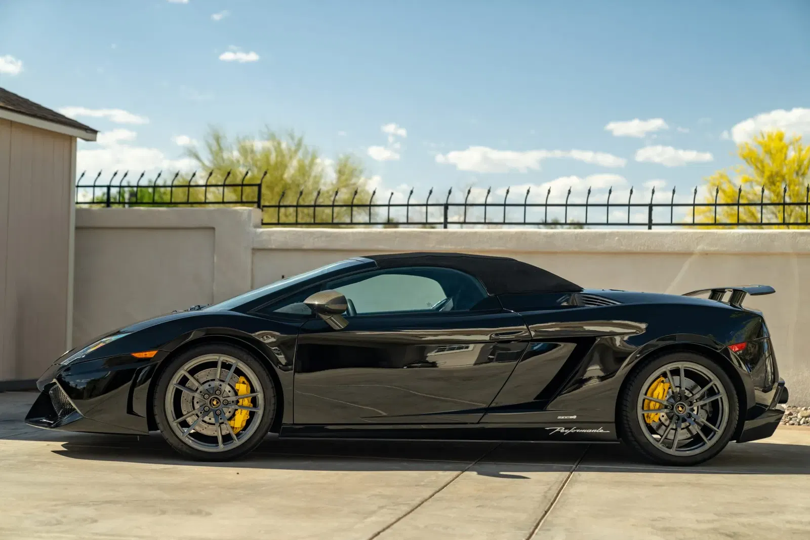 2011 Lamborghini Gallardo LP570-4 Spyder Performante
