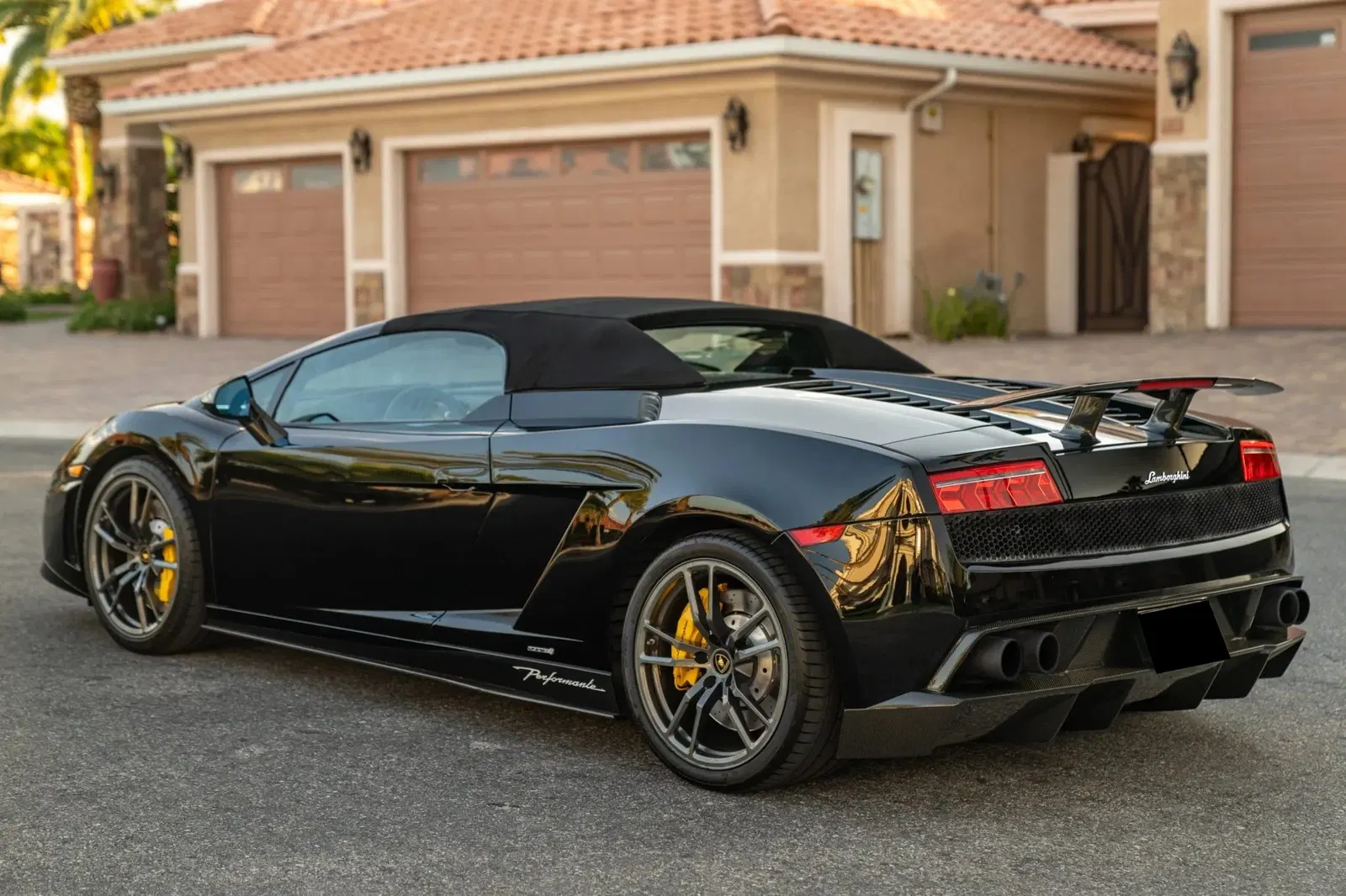 2011 Lamborghini Gallardo LP570-4 Spyder Performante