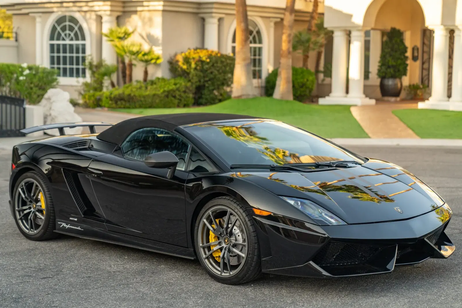 2011 Lamborghini Gallardo LP570-4 Spyder Performante