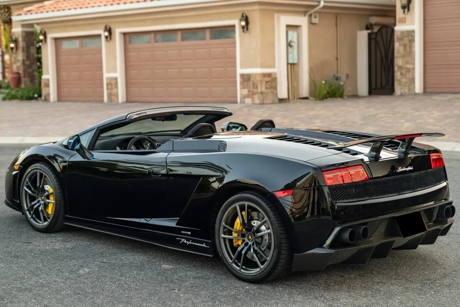 2011 Lamborghini Gallardo LP570-4 Spyder Performante