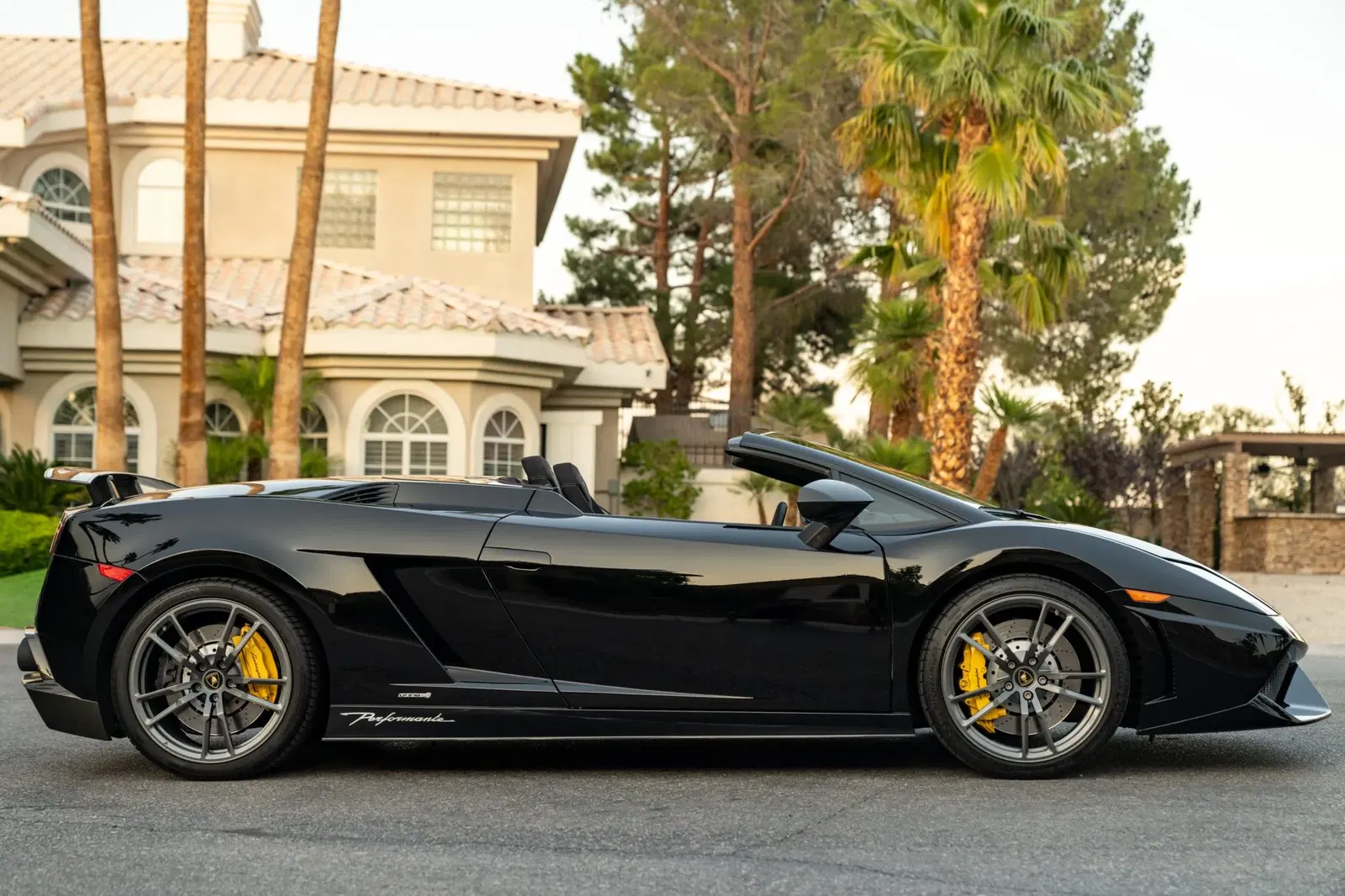 2011 Lamborghini Gallardo LP570-4 Spyder Performante