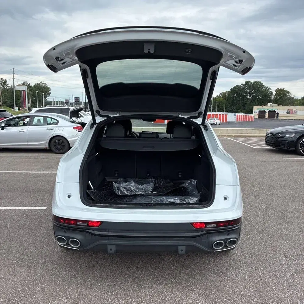 2024 Audi SQ5 Premium Plus