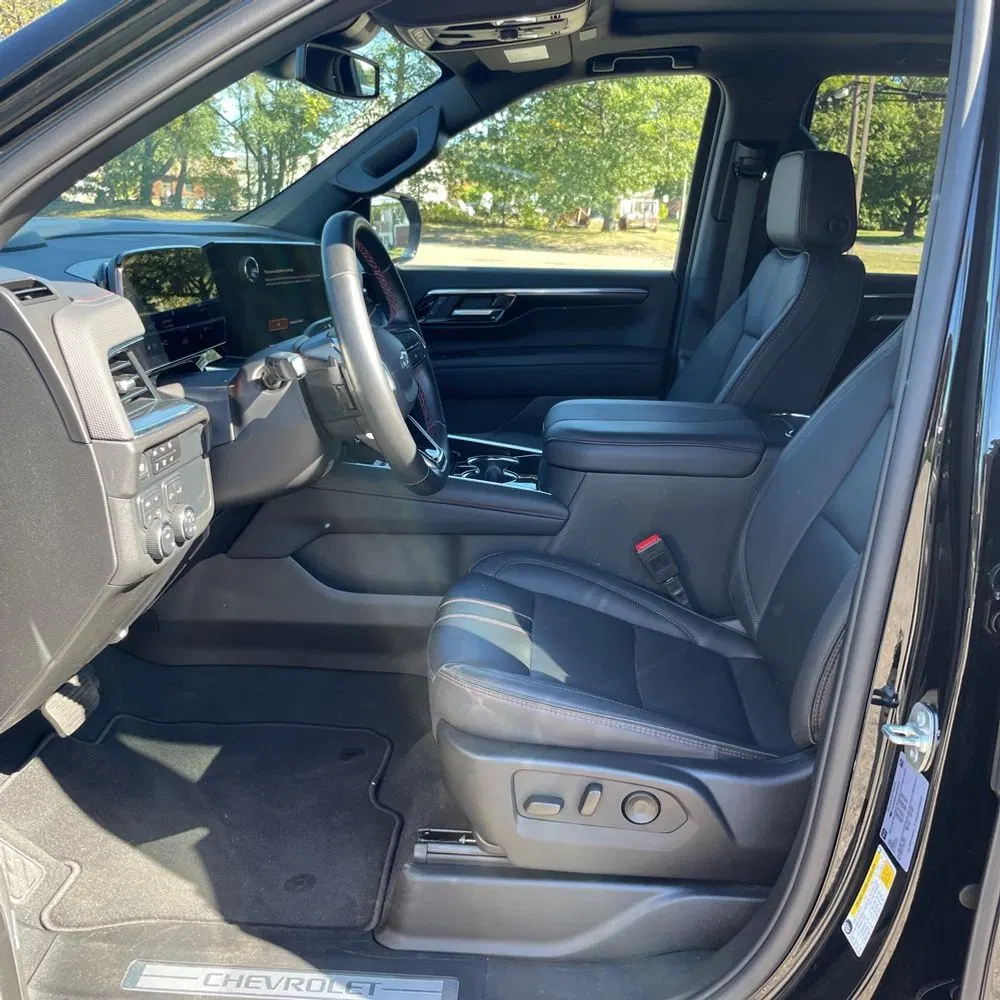 2025 Chevrolet Tahoe RST