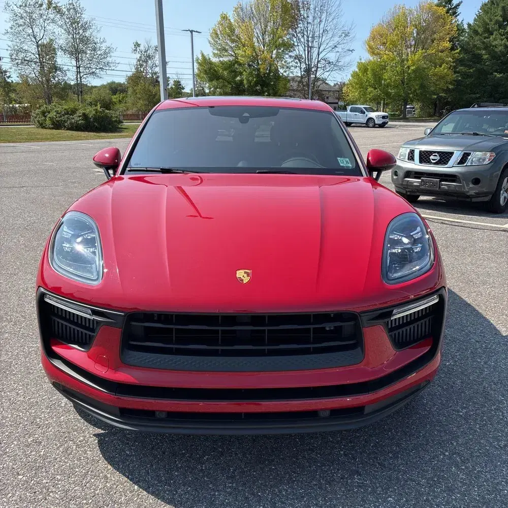 2022 Porsche Macan S