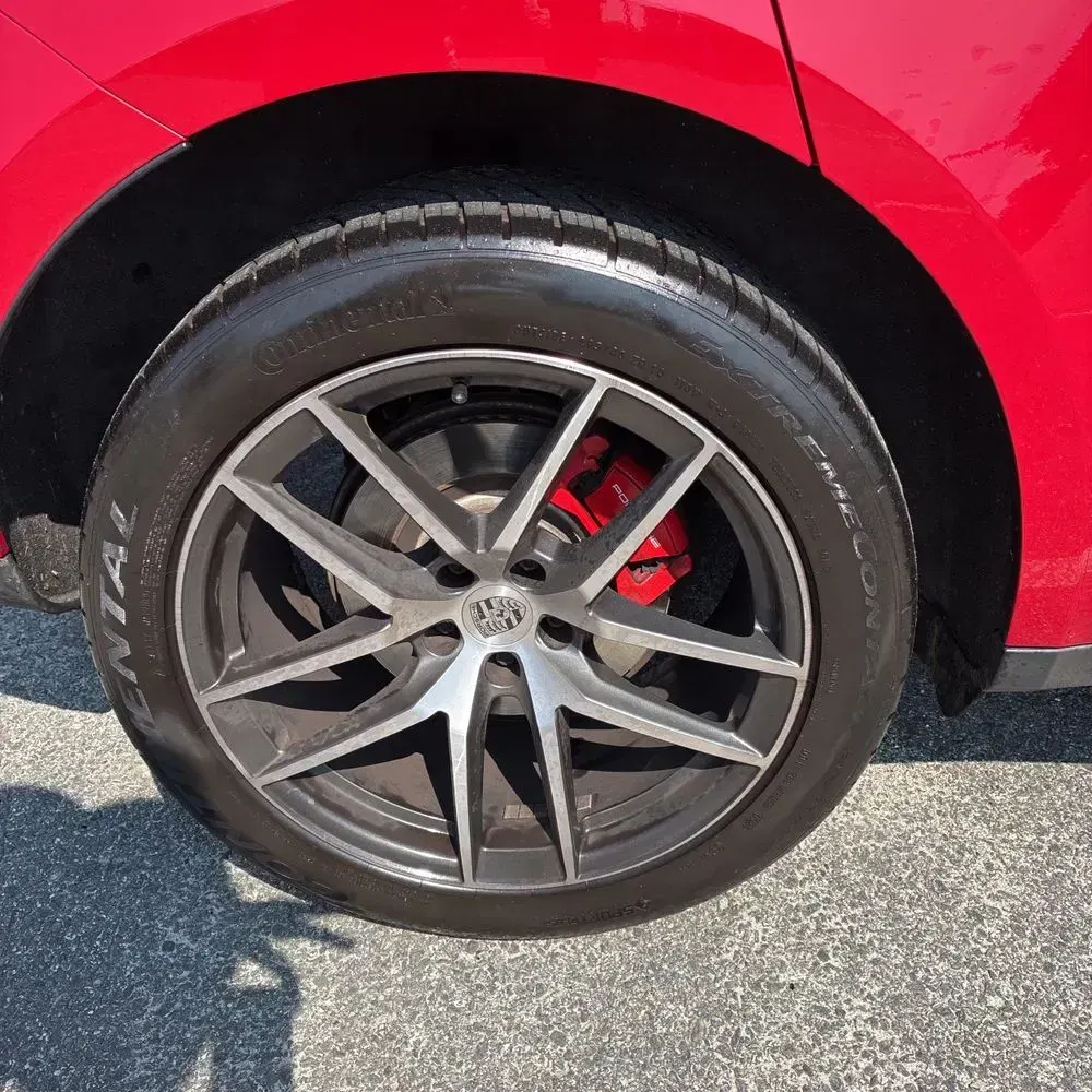 2022 Porsche Macan S