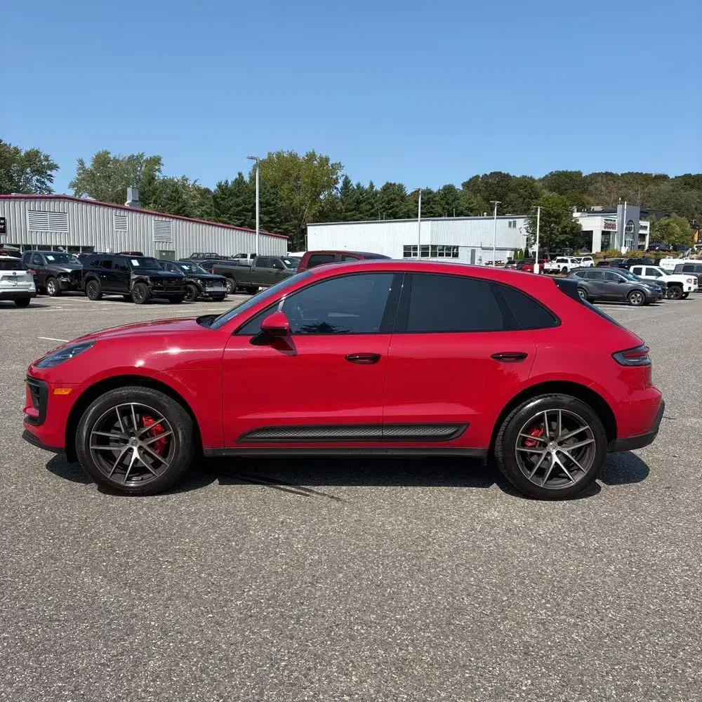 2022 Porsche Macan S