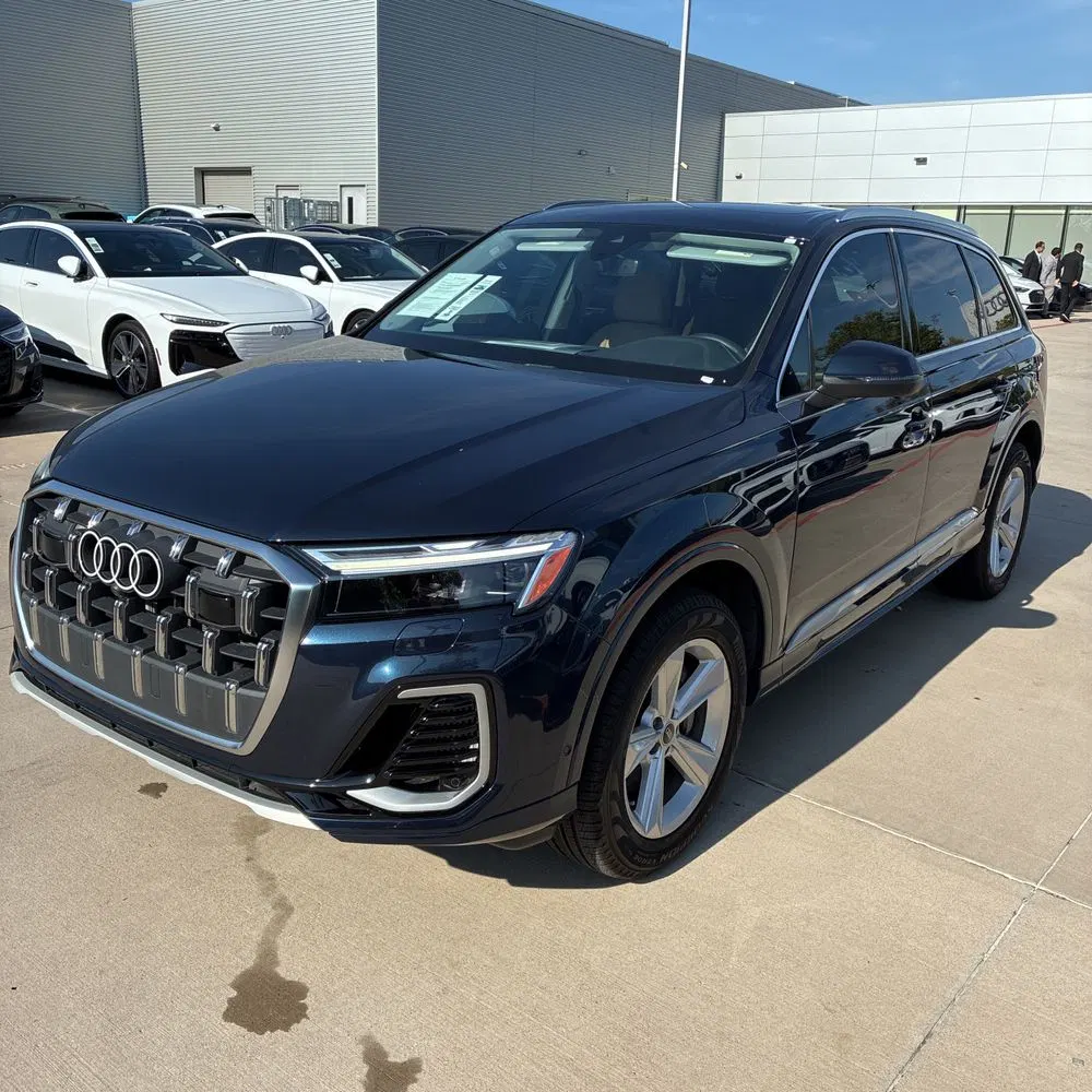2025 Audi Q7 Premium 55