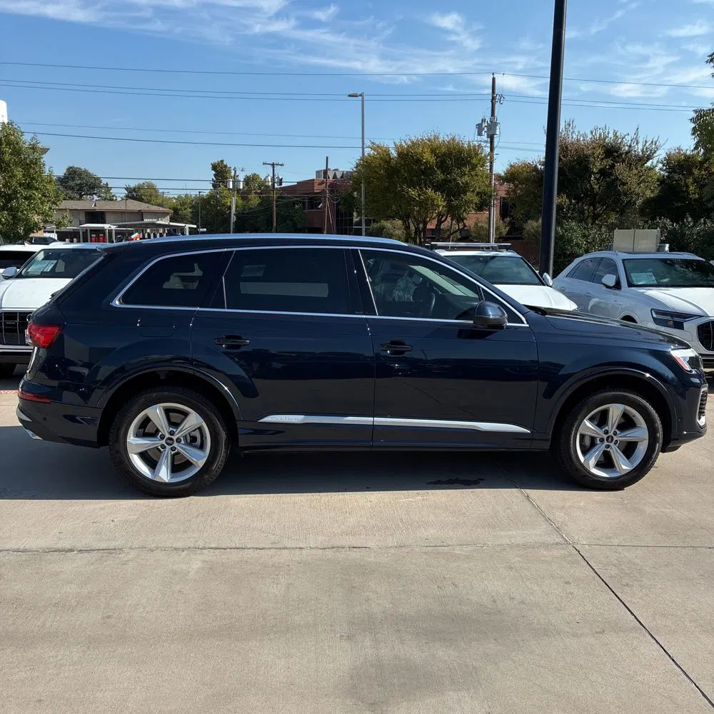 2025 Audi Q7 Premium 55