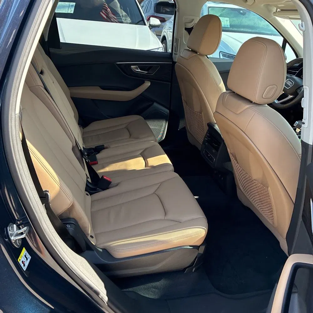 2025 Audi Q7 Premium 55
