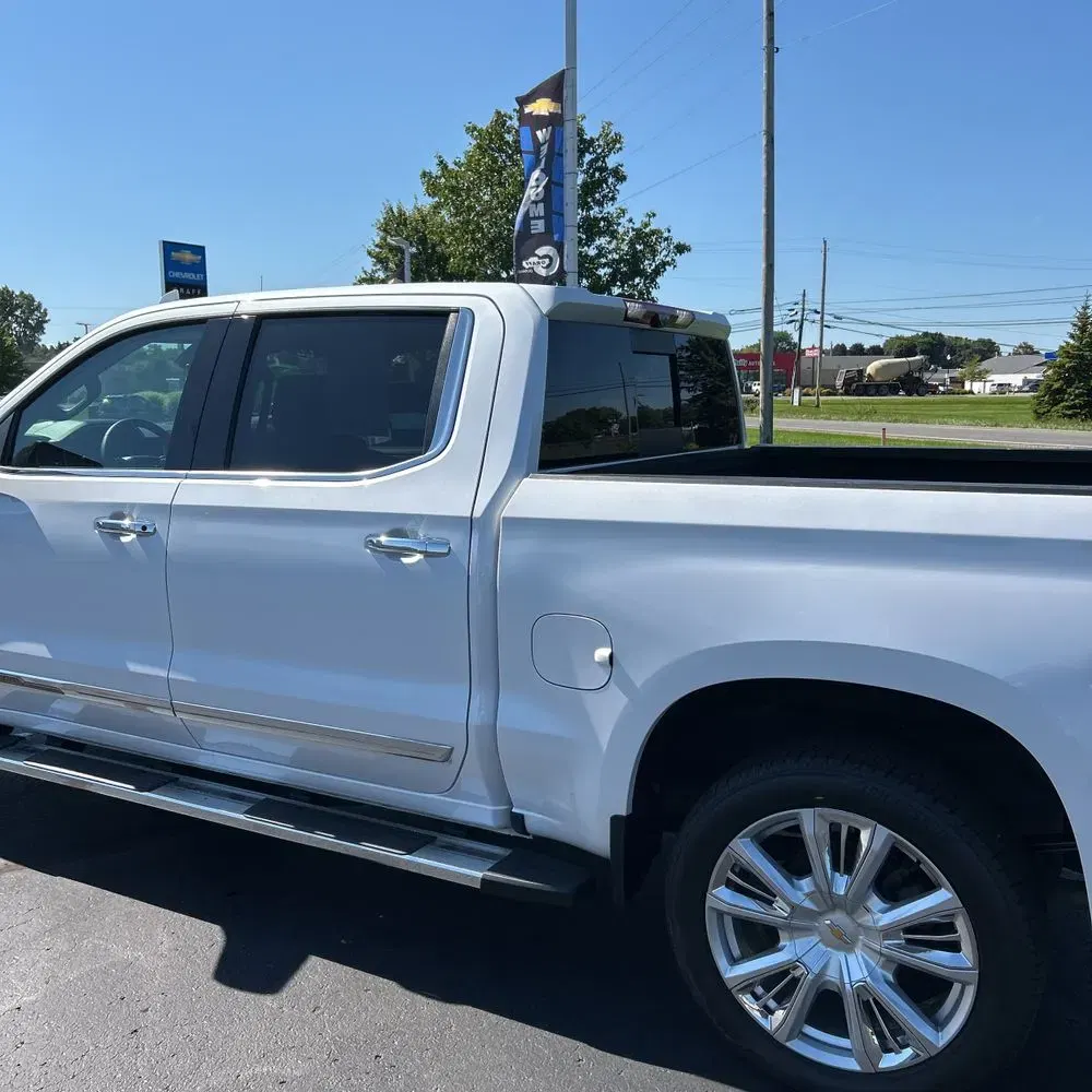 2022 Chevrolet Silverado 1500 High Country