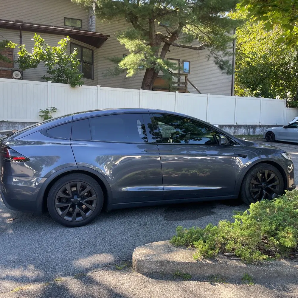 2023 Tesla Model X Standard Range