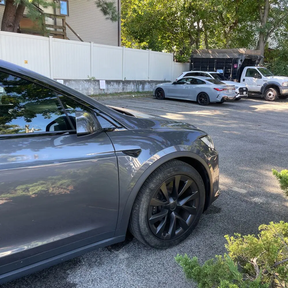 2023 Tesla Model X Standard Range