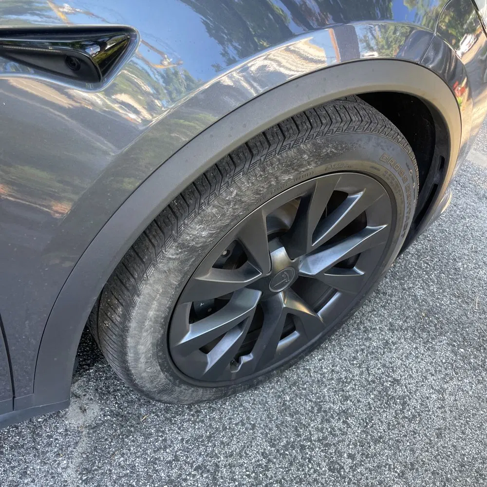 2023 Tesla Model X Standard Range