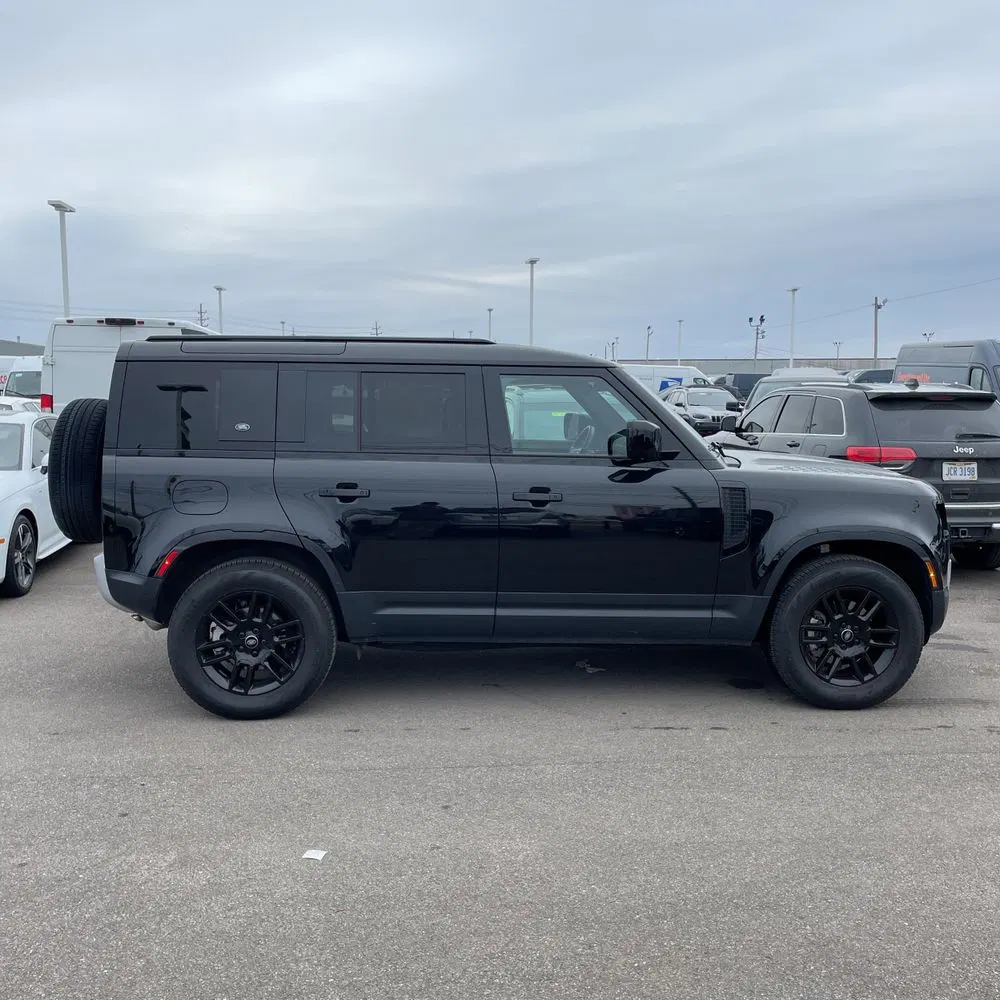 2024 Land Rover Defender 110 P300 S