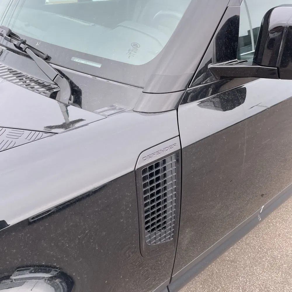 2024 Land Rover Defender 110 P300 S
