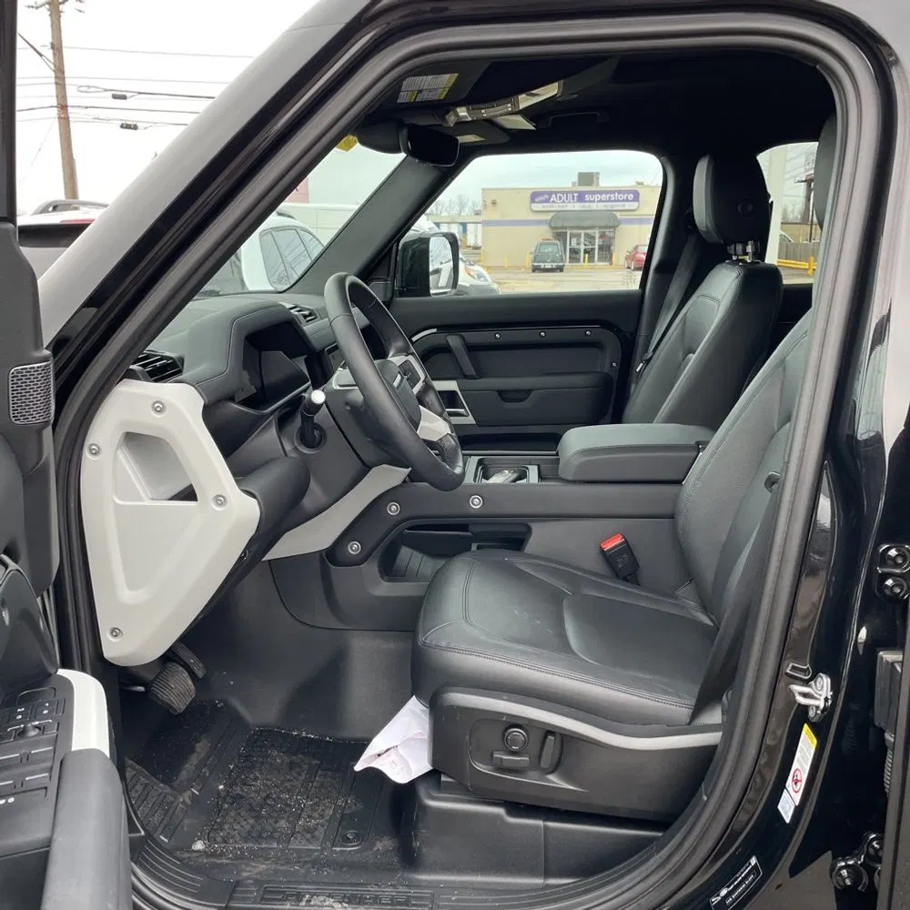 2024 Land Rover Defender 110 P300 S